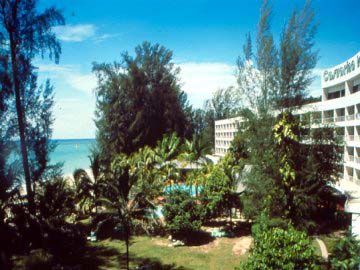 Готель Casuarina Beach PENANG Екстер'єр фото