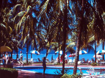Готель Casuarina Beach PENANG Екстер'єр фото